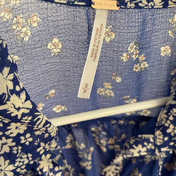 Beautiful NWT Free People top - size small - Picture 3 of 6